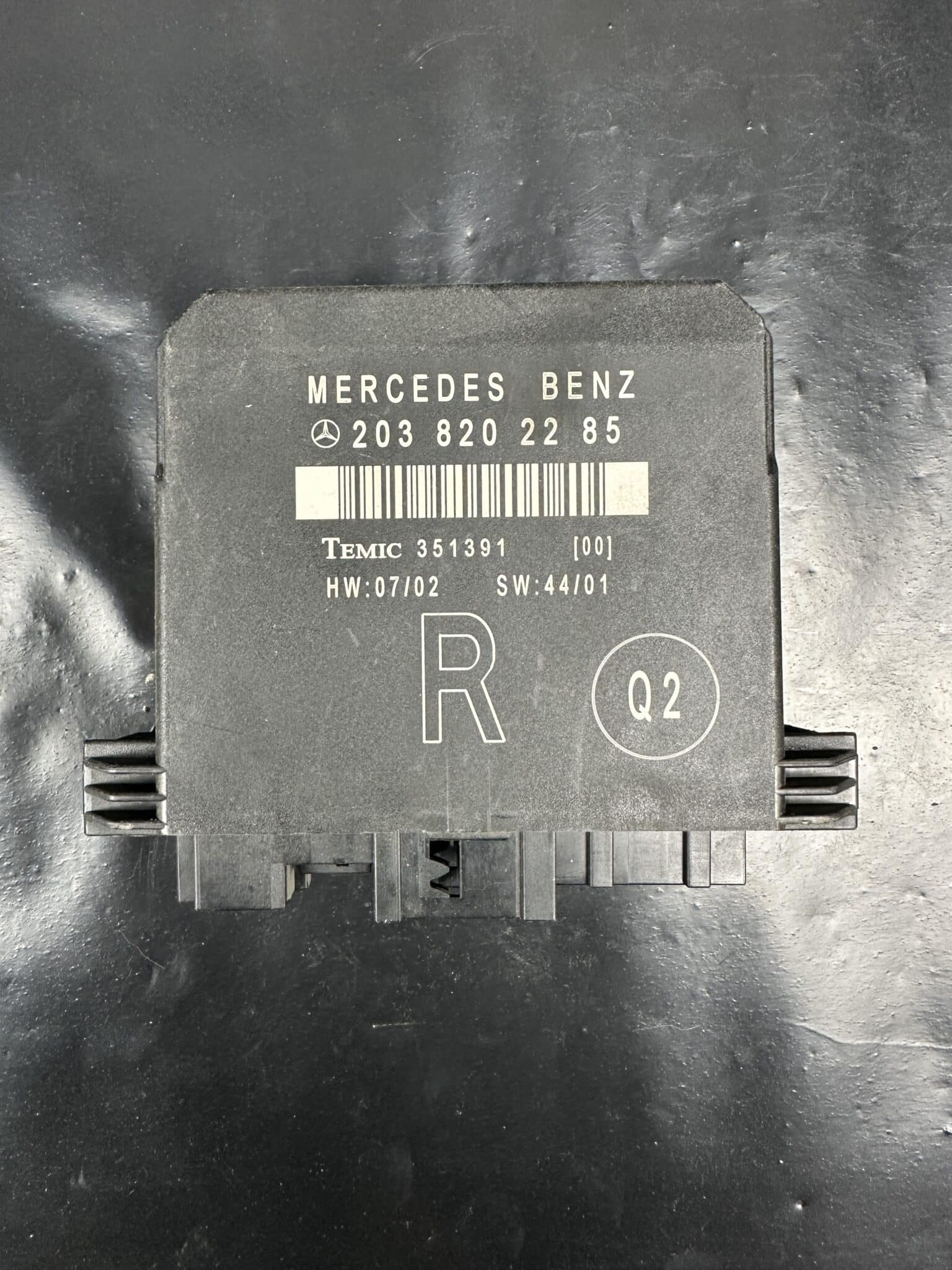 A2038202285 Mercedes W203 Модул за управление на задна дясна врата – Оригинал, употребяван и тестван