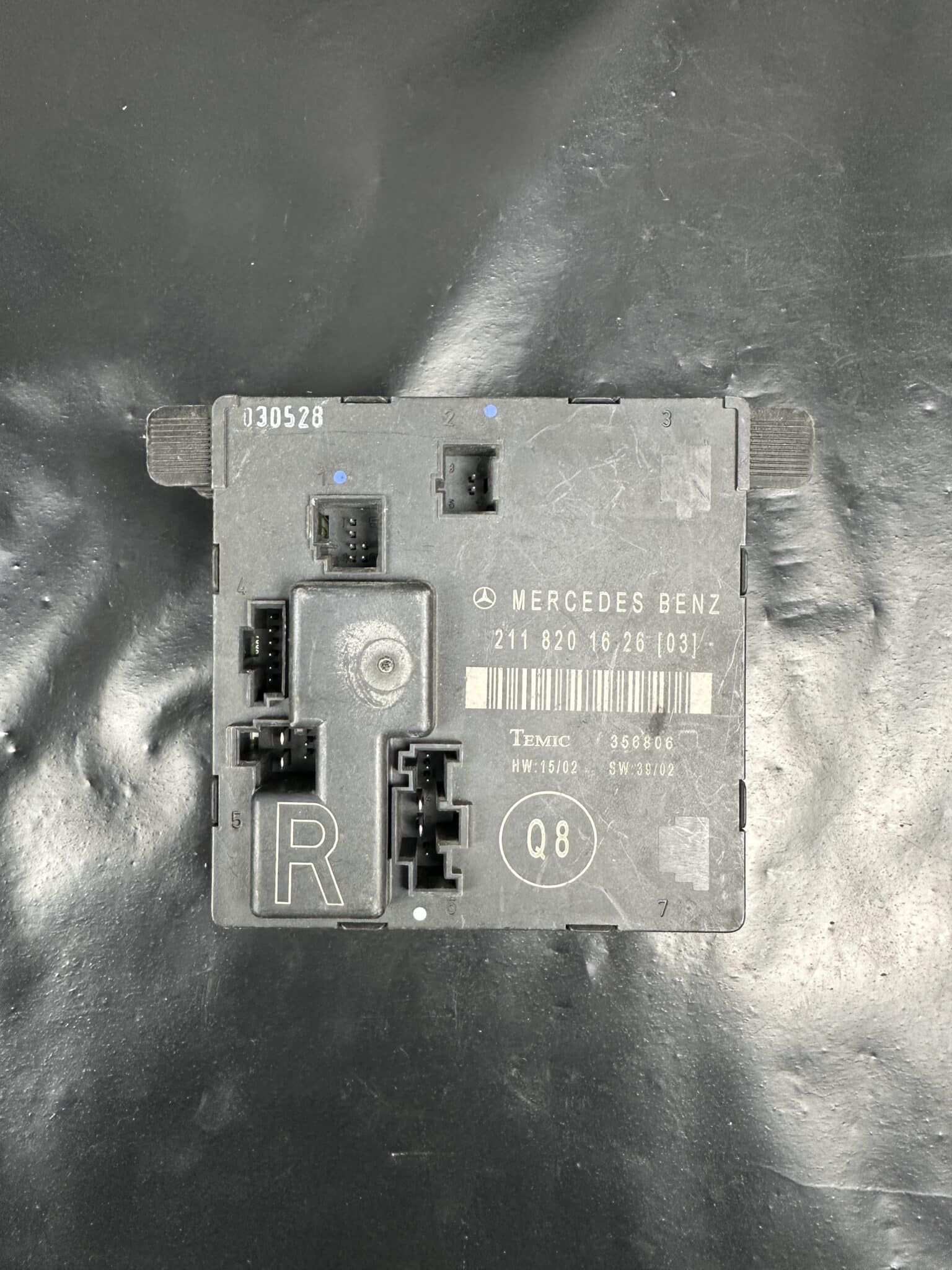 A2118201626 Mercedes W211 E-Class Right Door Control Module – OEM Used & Tested