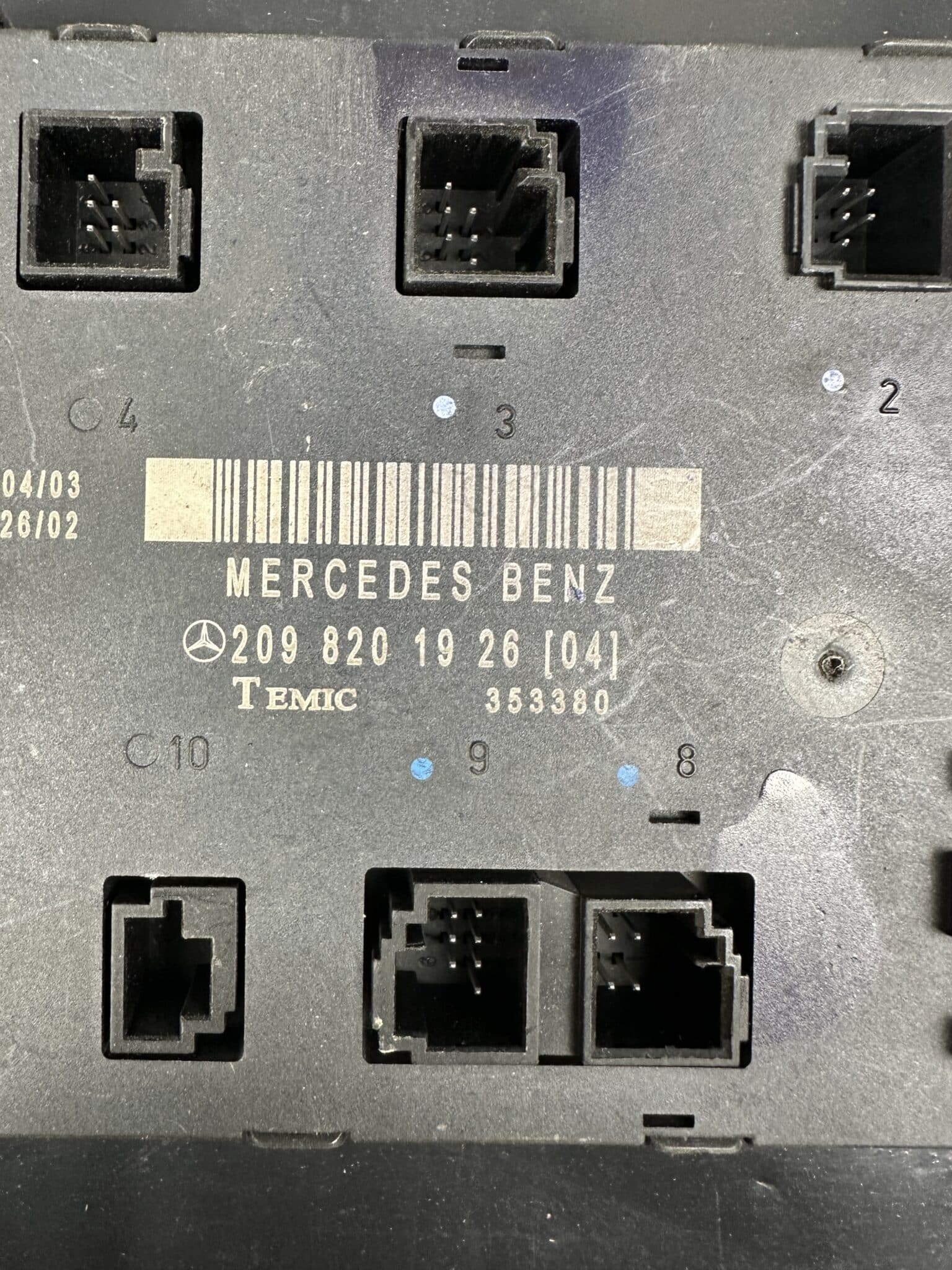 A2098201926 Mercedes W209 CLK-Class Left Door Control Module – OEM Used & Tested