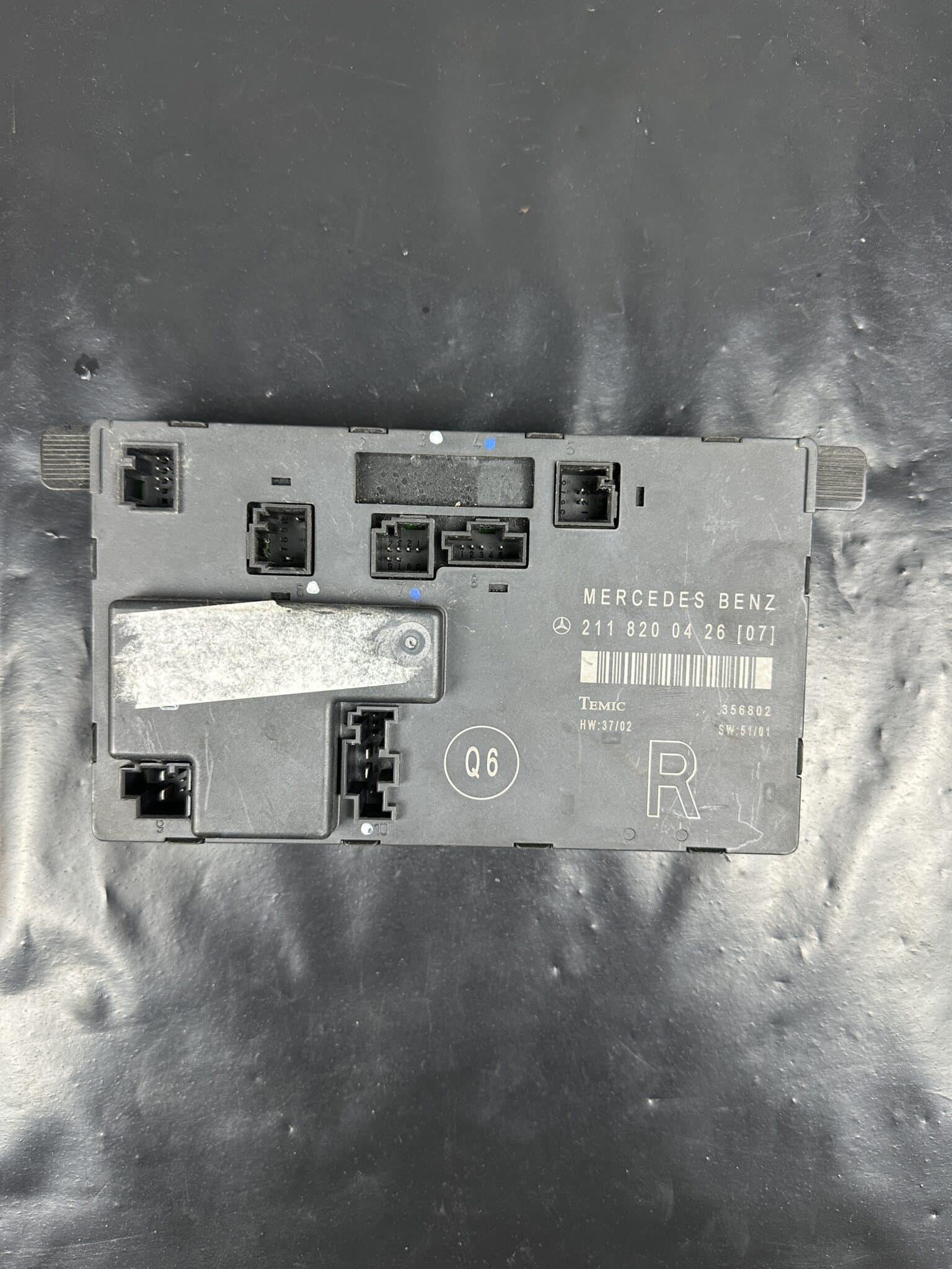 A2118200426 Mercedes W211 E-Class Right Door Control Module – OEM Used & Tested