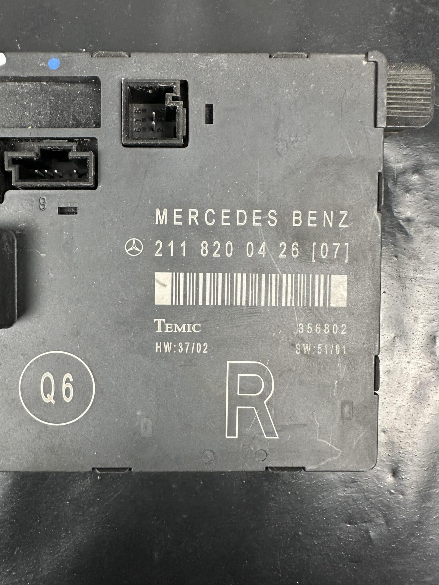 A2118200426 Mercedes W211 E-Class Right Door Control Module – OEM Used & Tested