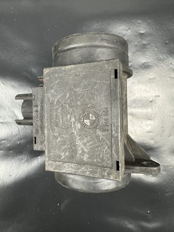 2246084 / 7.22184.00 Pierburg BMW E36 E38 E39 Diesel сензор за масов дебит на въздуха – оригинален употребяван и тестван