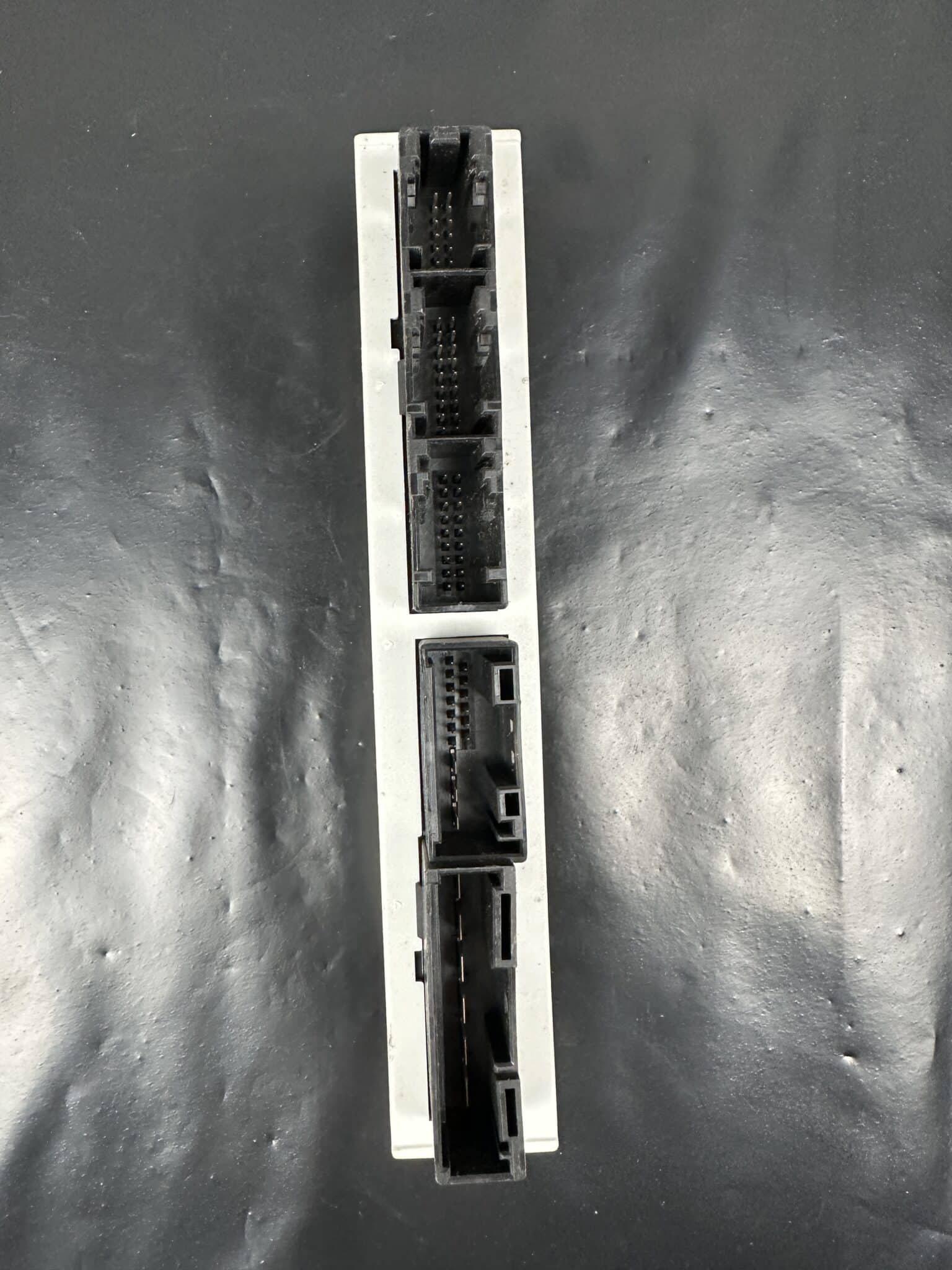 61356922263 / 601-5004-008 BMW E65 E66 Rear Door Module – OEM Used & Tested