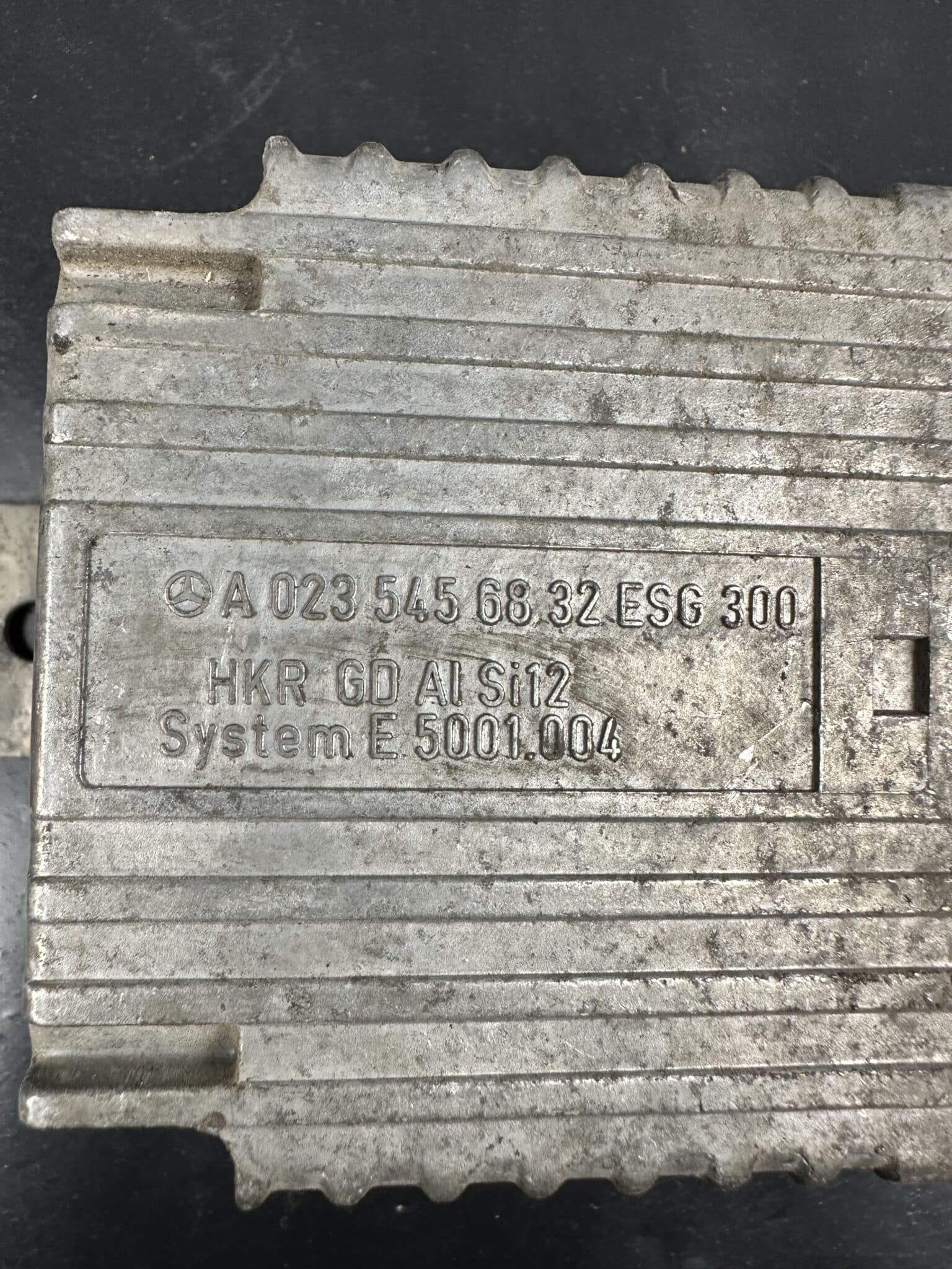 A0235456832 Mercedes ESG 300 Radiator Fan Control Module – OEM Used & Tested