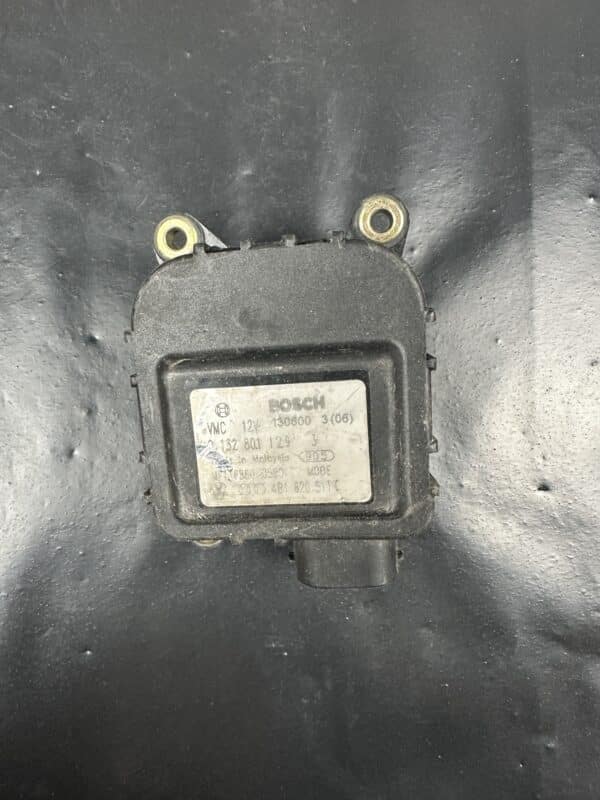4B1820511C / 0132801129 Bosch Audi A6 C5 Heater Flap Actuator – OEM Used & Tested
